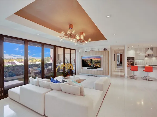 718 Valencia Ave #Penthouse 505, Miami, FL 33134