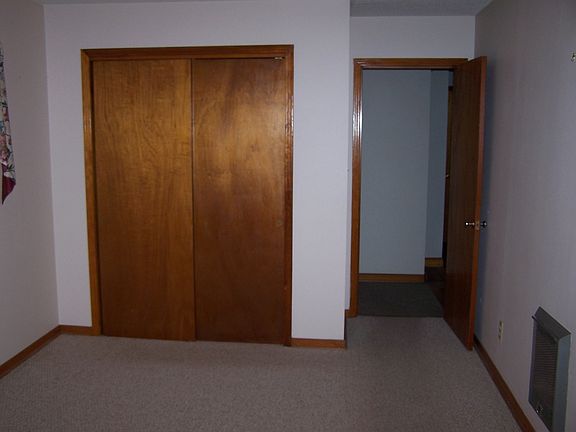 5th image of 510 Taylor St