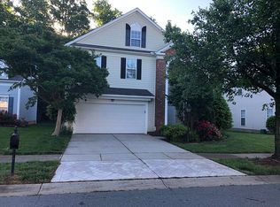 5814 Waverly Lynn Ln, Charlotte, NC 28269