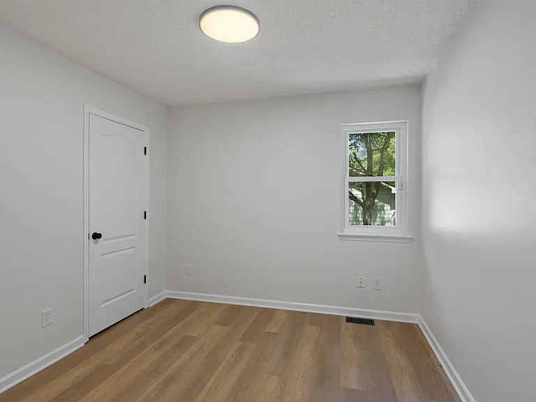 606 Gaslight Trl — Photo 17