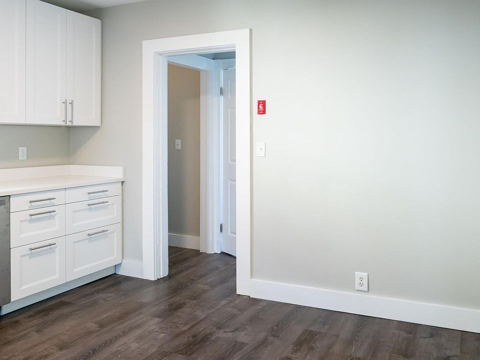 Kitchen to Laundry Room