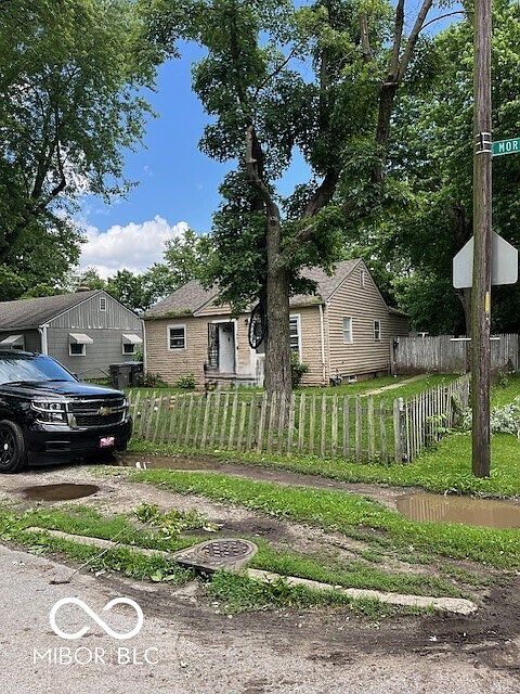 1st image of 1901 N Moreland Ave