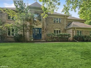 4513 Red Oak Ln, Long Grove, IL 60047