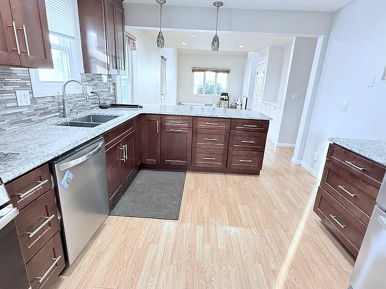 20 Morgan Way — Photo 9