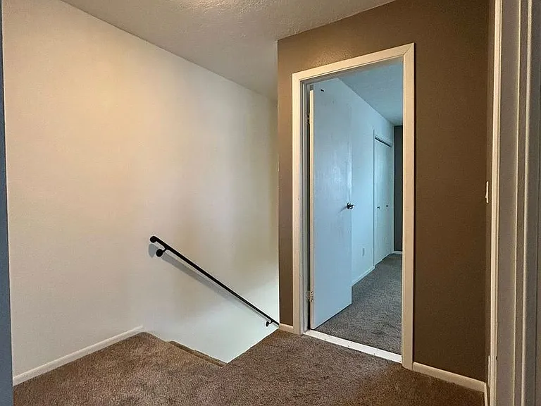 1324 Sims St — Photo 8