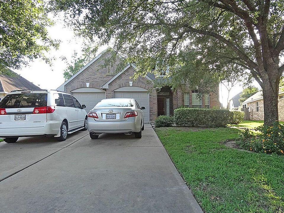1st image of 4911 Falls Cir