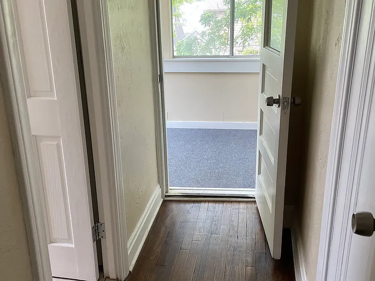 3599 Grosvenor Rd — Photo 13