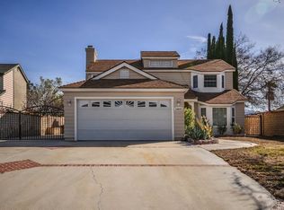 28832 Shadyview Dr, Santa Clarita, CA 91387