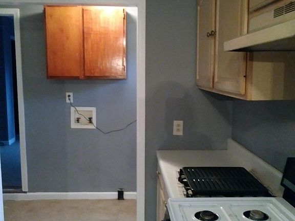 Updated Kitchen & Laundry Room
