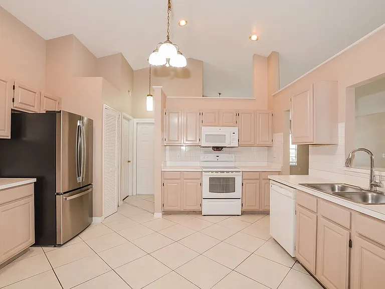 1254 Countrywind Dr — Photo 7
