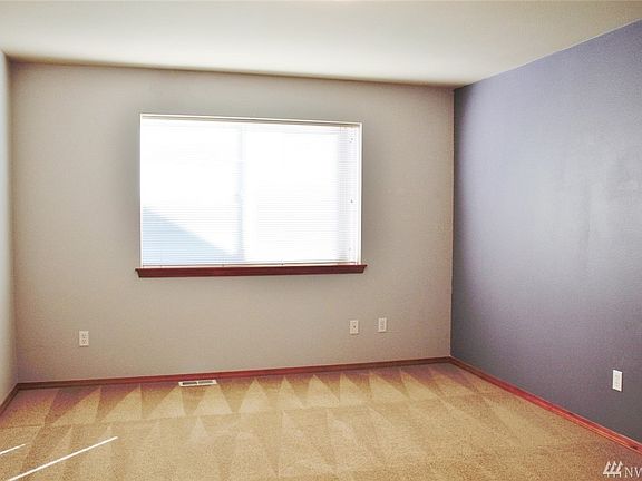 5th image of 2511 191st Street Ct E