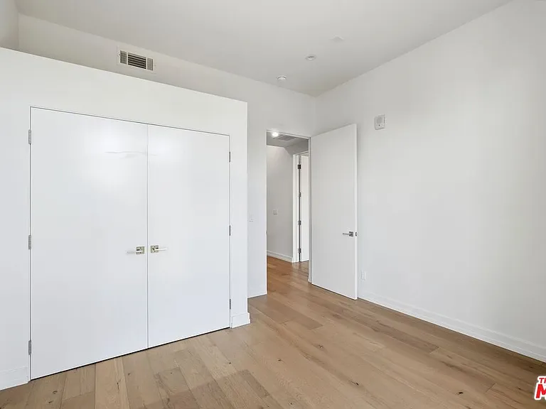 1041 N Spaulding Ave #203 — Photo 21