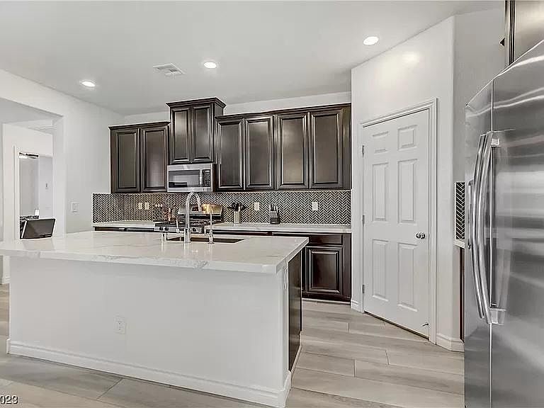 North Las Vegas, NV 89031