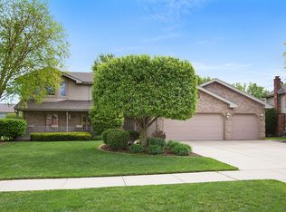7719 Marquette Dr S, Tinley Park, IL 60477