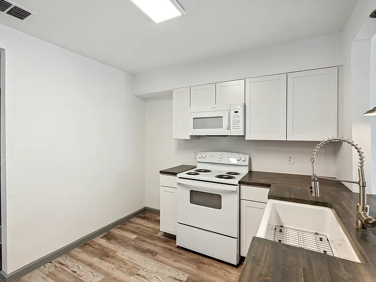 843 Zachry Dr — Photo 21