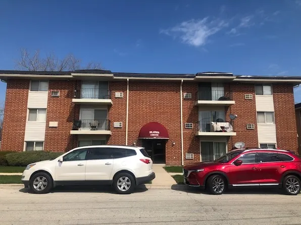 1950 Canal St APT 1C, Blue Island, IL 60406