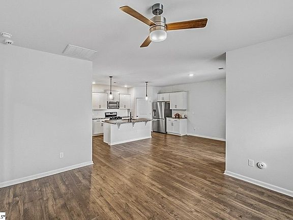 4th image of 195 Light Speed Rd