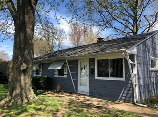 929 East Dr, Sheffield Lake, OH