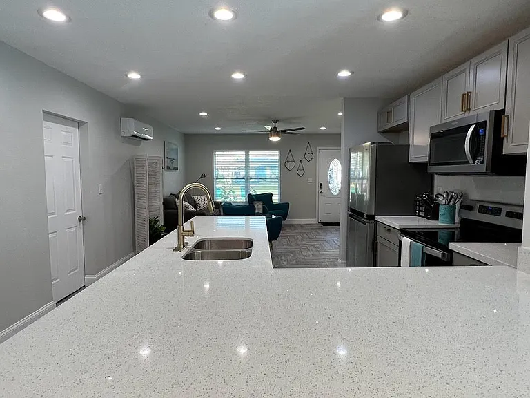 1810 Elizabeth St — Photo 15