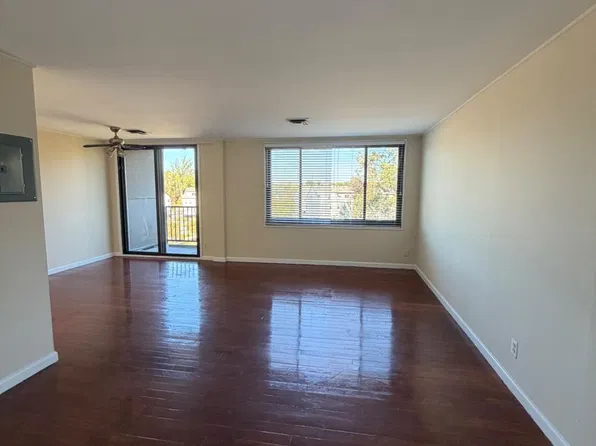 3450 Toledo Ter APT 621, Hyattsville, MD 20782