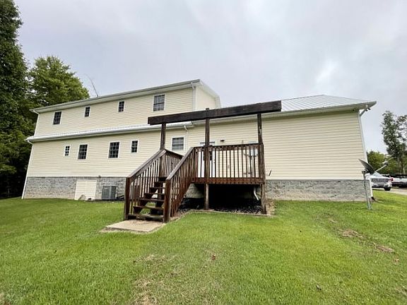 5th image of 10333 Sandhill Rd