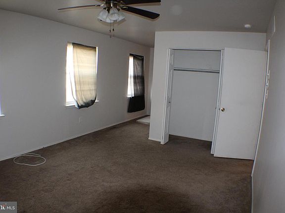 4th image of 108 N Dover Ct