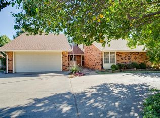 2001 Country Club Dr, Enid, OK 73703