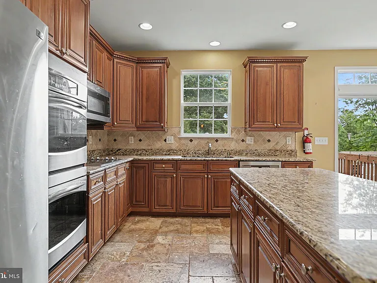 228 Leffler Cir — Photo 20