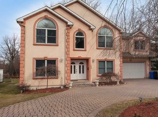 163 E Midland Ave, Paramus, NJ 07652