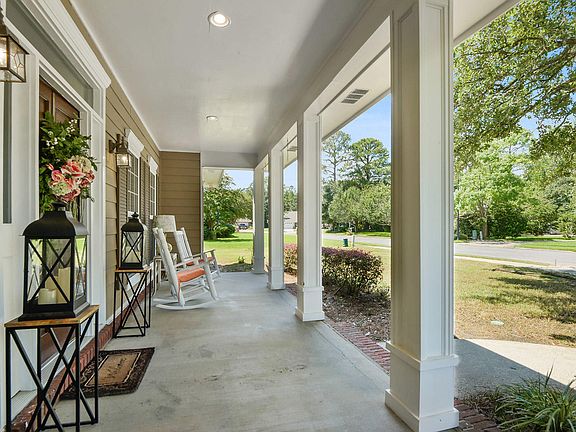 2nd image of 5014 Live Oak Dr