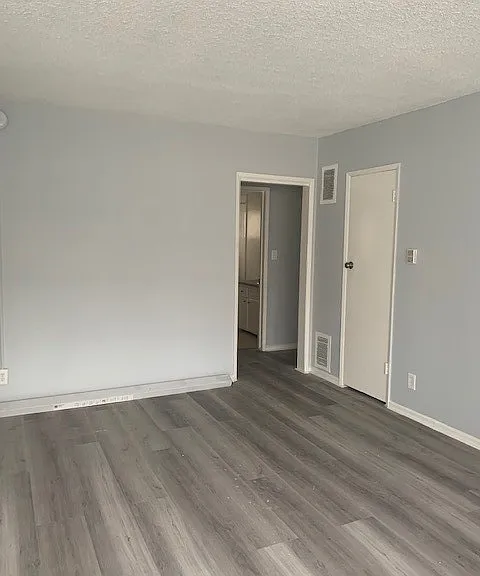 327 S Alexandria Ave #21B — Photo 1