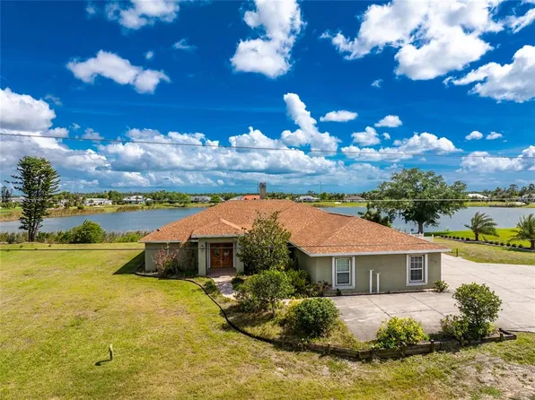 7110 San Casa Dr, Englewood, FL 34224