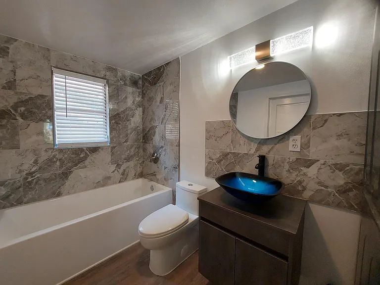 1071 Highland St — Photo 16