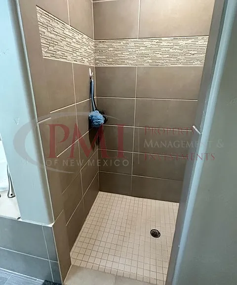 6805 Titan Rd — Photo 32