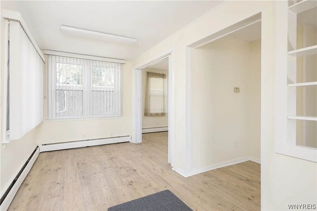 Studio, 1.0 bath, 914 sqft, $2,600 — Photo 4