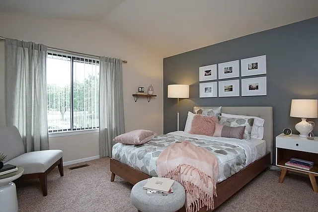1537 Westminster Dr #107 — Photo 25
