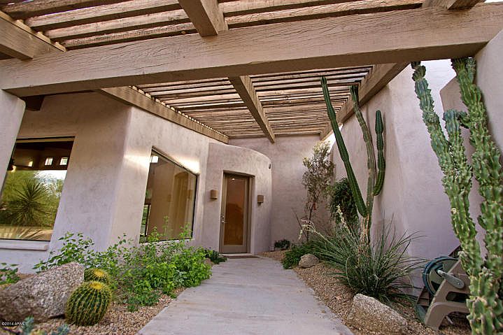 1st image of 8001 E Vista Bonita Dr