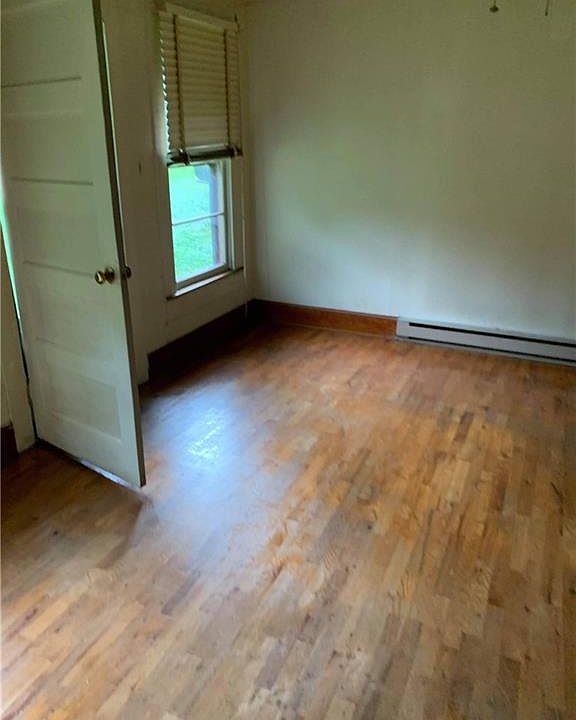 2nd image of 3132 Taylor St