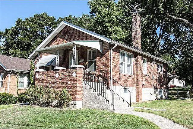 8903 Powell Ave — Photo 11