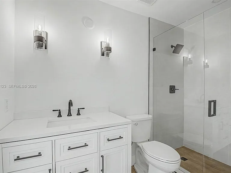 17050 SW 83rd Ave — Photo 9