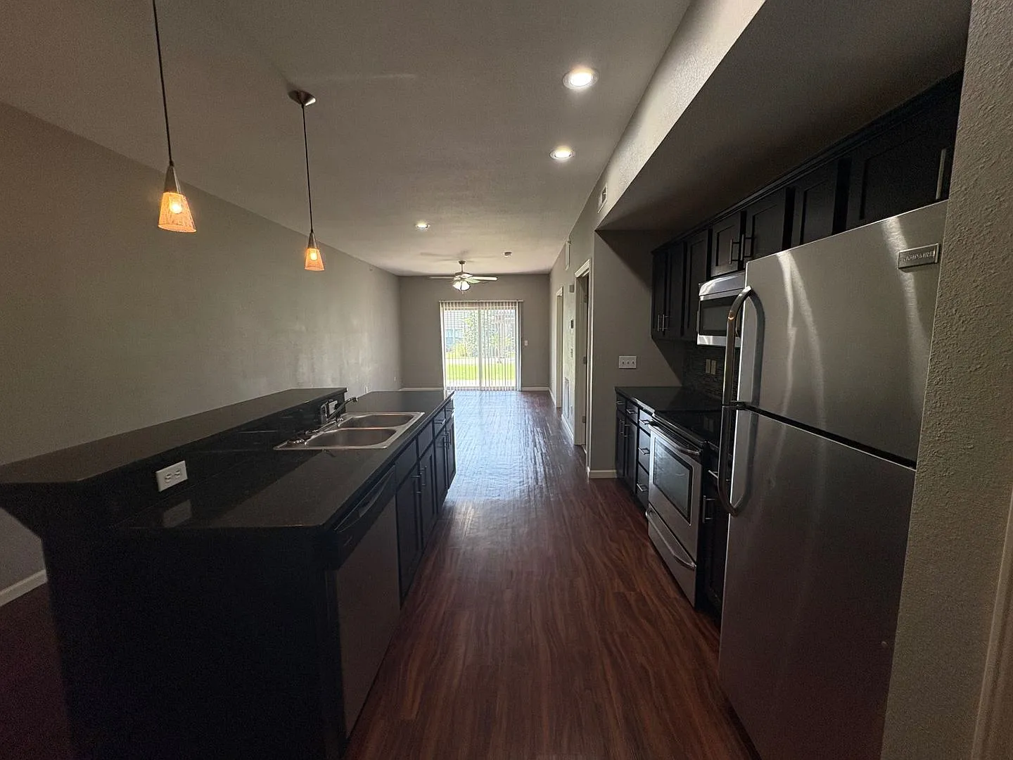 1200 W Walnut Street — Photo 3