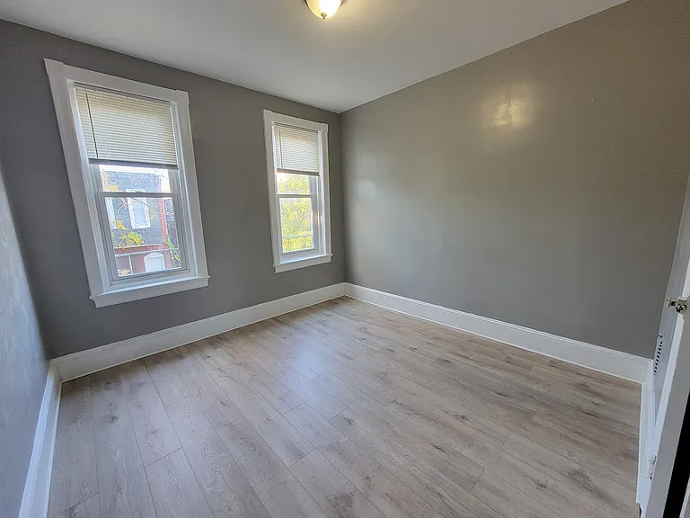 4554 N Smedley St — Photo 21