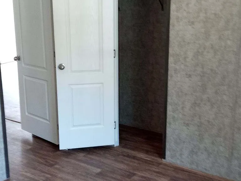 937 Bryson St NE #5 — Photo 9