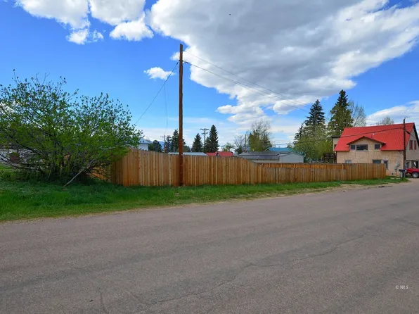 106 7th St S, Westcliffe, CO 81252