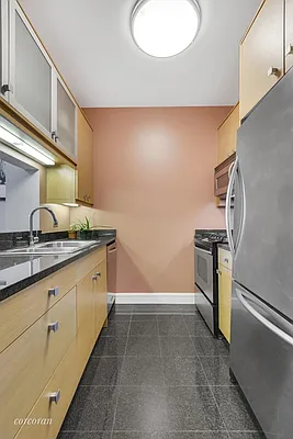 Sold by Corcoran | media 3