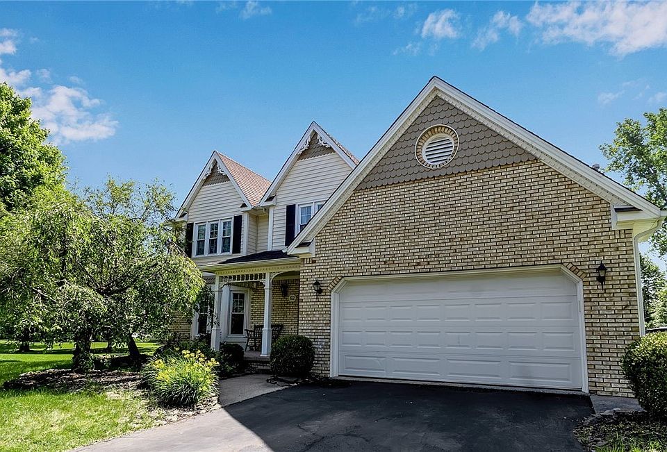 1st image of 62 Odessa Ct