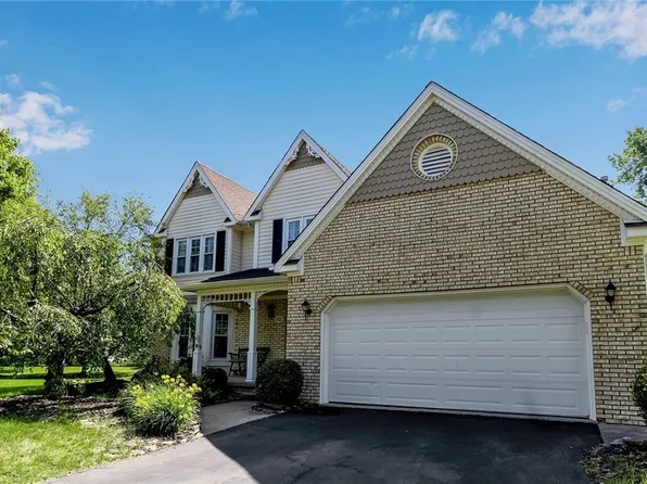 62 Odessa Ct, East Amherst, NY 14051