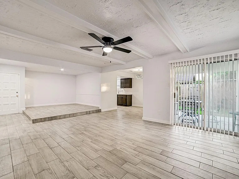 3918 Cypressdale Dr — Photo 11