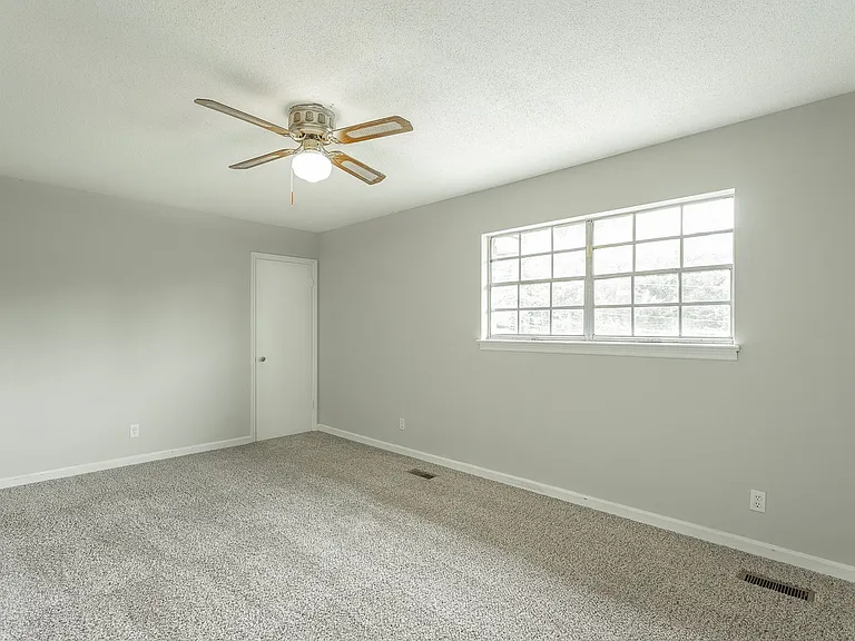 506 Ely Road — Photo 20