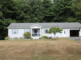 7422 Robinson Rd, Auburn, NY 13021